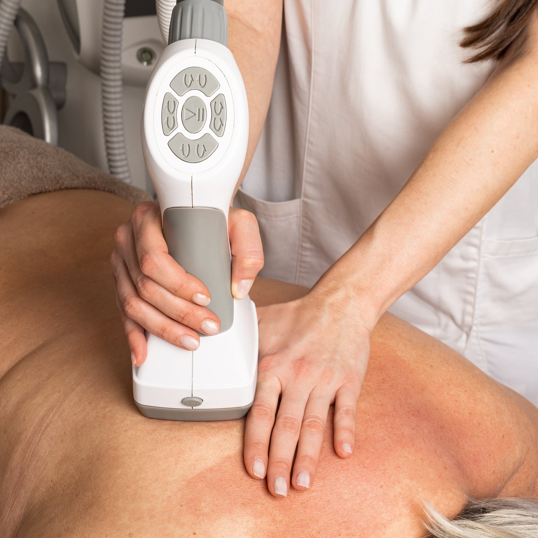 Trattamento Relax 360° - hybeauty viso + massaggio alla schiena